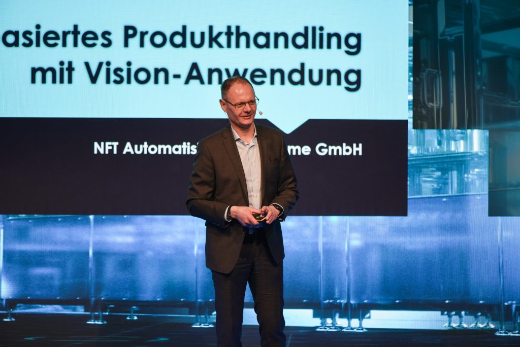Frank Haacks hält einen Vortrag bei den Automation Days